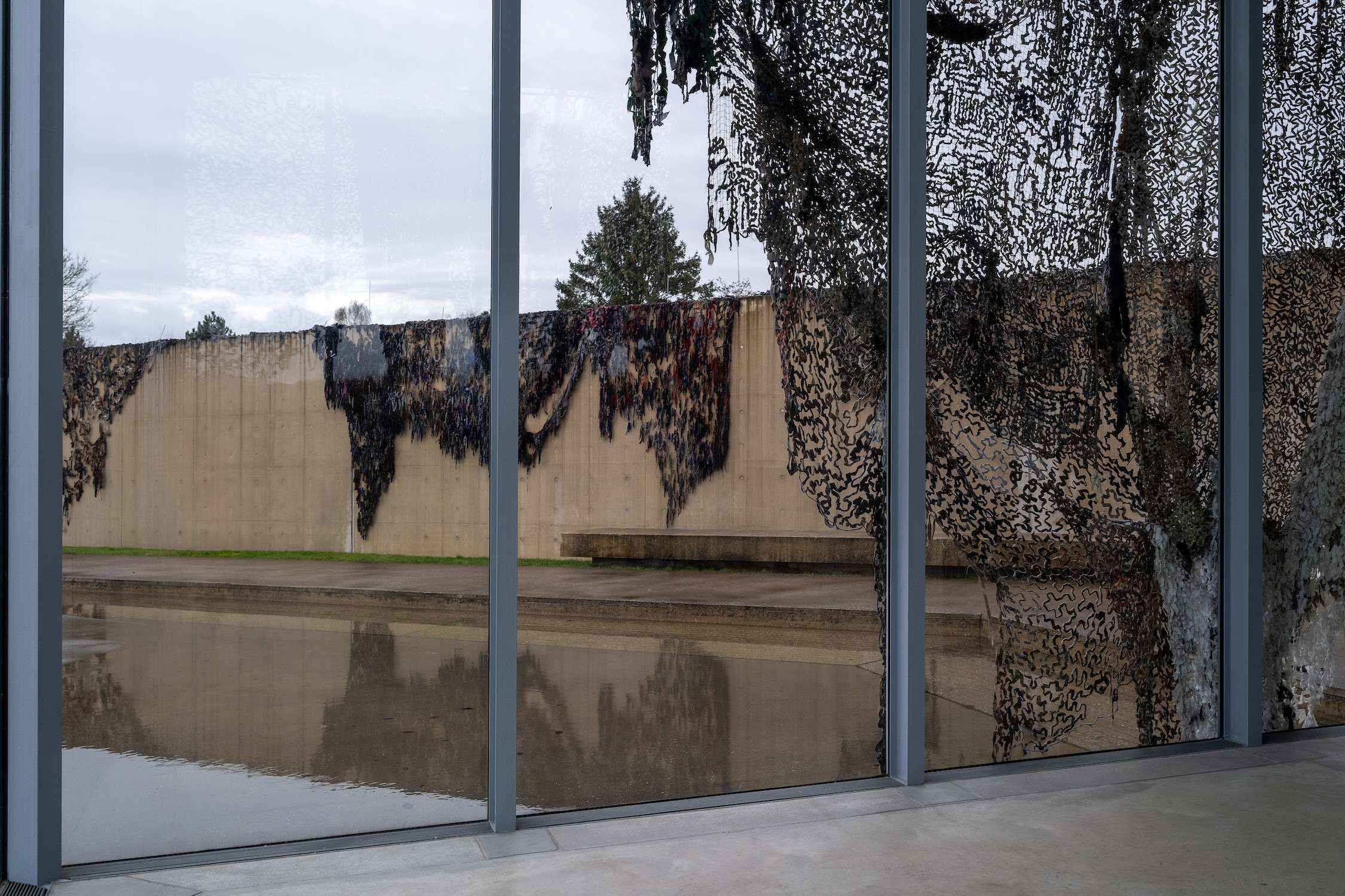 Lachen ist verdächtig (Laughing is Suspicious), Langen Foundation