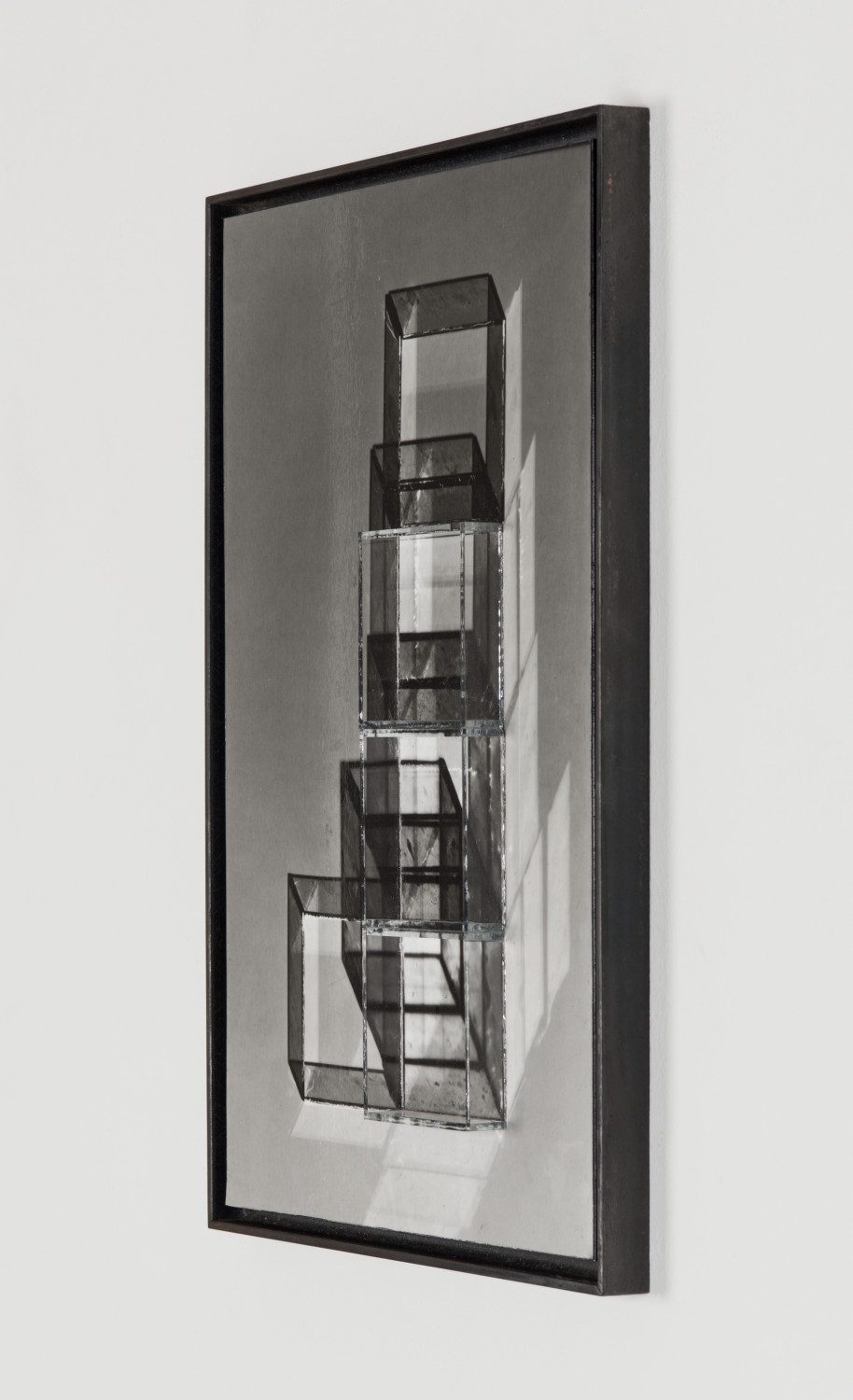 Entre être et paraître - la lumière au conditionnel III