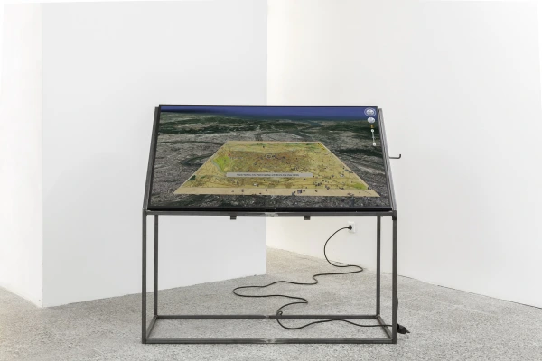 Su Yu Hsin at Galerie Poggi