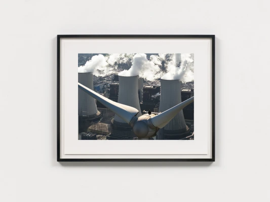 Mischa Leinkauf at EKBO, Auction for Refugee Aid